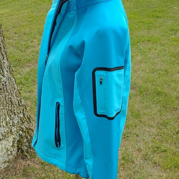 L. L. Bean Lightweight Jacket - Picture 5 of 13